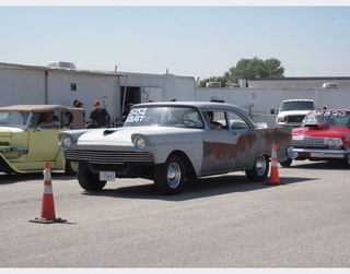Illustration for article titled Vintage Drag Racing at Mid-America Motorplex